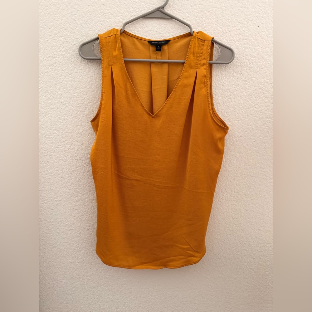 Banana Republic Women's Yellow Sleeveless Top